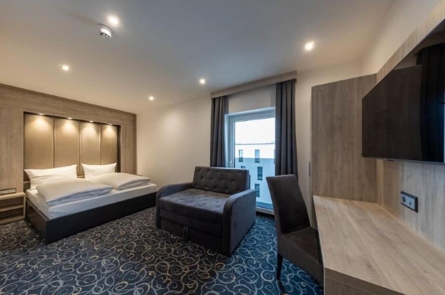 Hotel Business Bay Das Ehemalige Staycation Hotel Sindelfingen Dış mekan fotoğraf