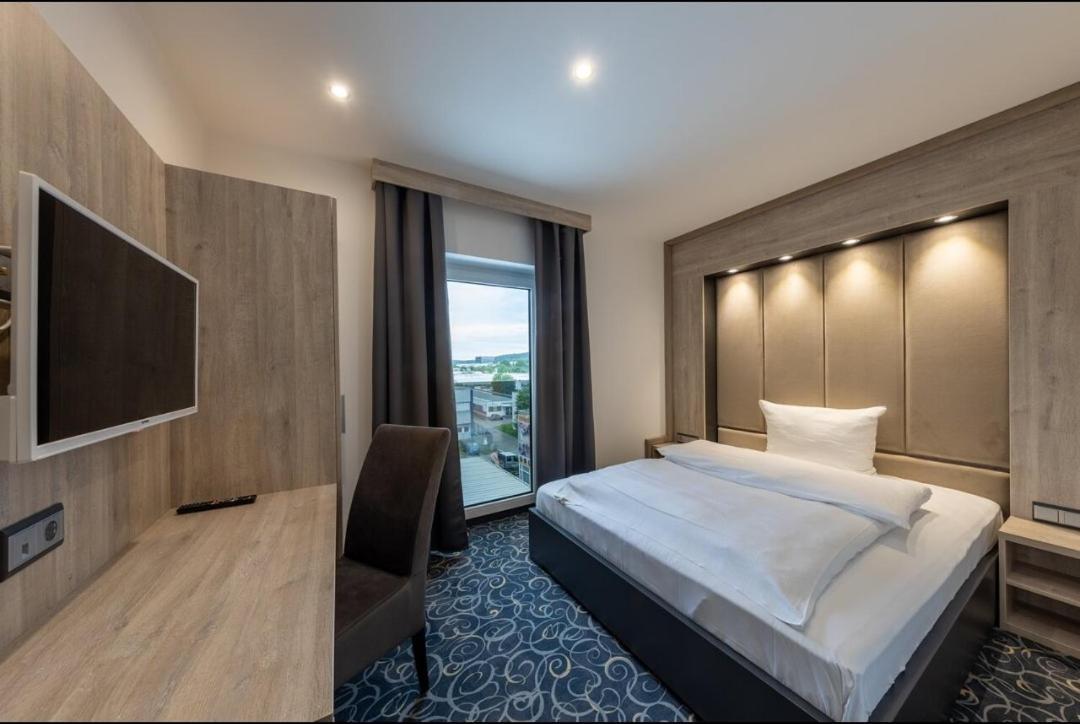 Hotel Business Bay Das Ehemalige Staycation Hotel Sindelfingen Dış mekan fotoğraf