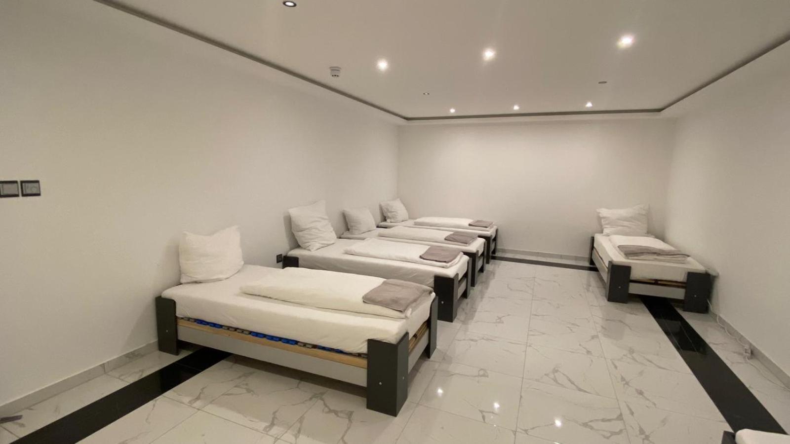 Hotel Business Bay Das Ehemalige Staycation Hotel Sindelfingen Dış mekan fotoğraf