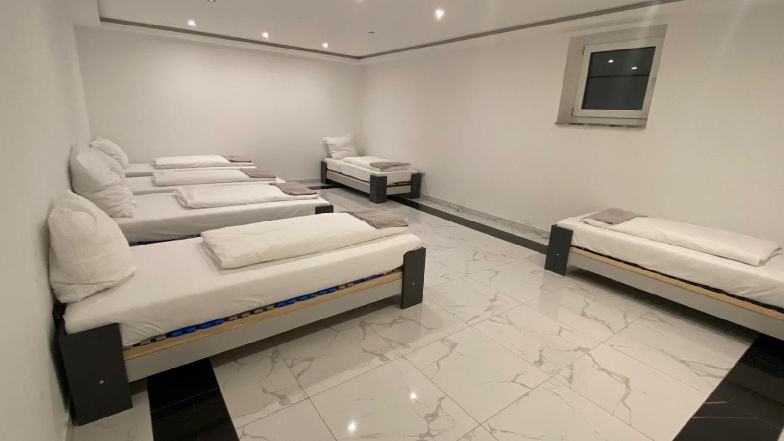 Hotel Business Bay Das Ehemalige Staycation Hotel Sindelfingen Dış mekan fotoğraf