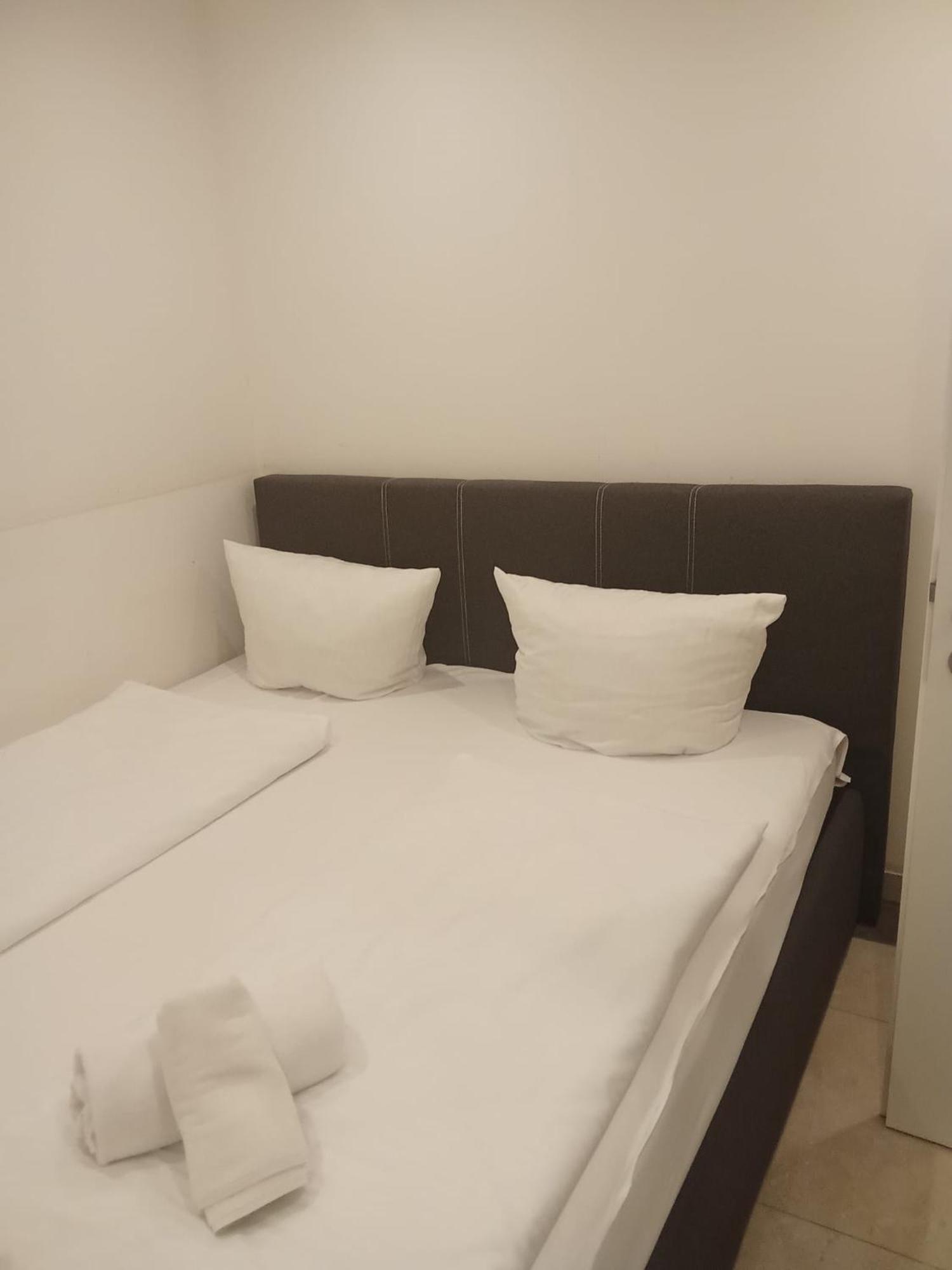 Hotel Business Bay Das Ehemalige Staycation Hotel Sindelfingen Dış mekan fotoğraf